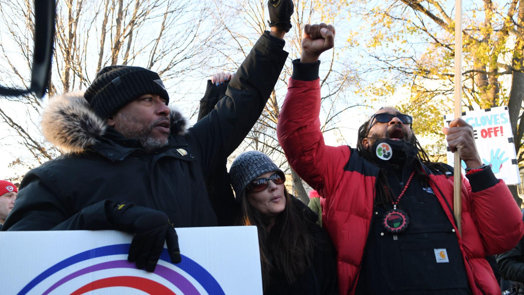 Watch now: In Kenosha, Rittenhouse protesters call for federal investigation